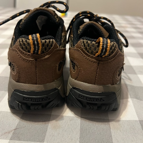 Kids Brown Sneakers - Picture 3 of 7